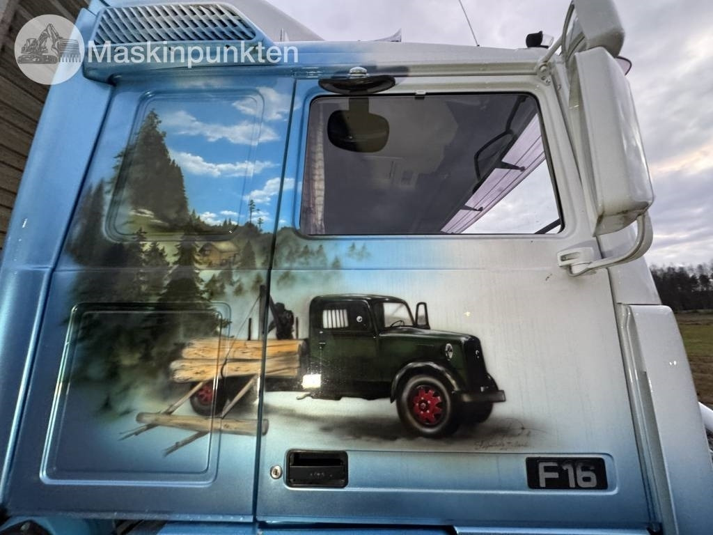 Camión forestal Volvo F 16: foto 36
