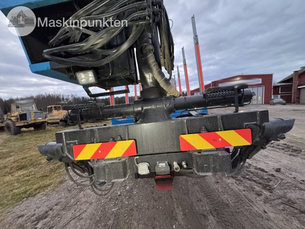 Camión forestal Volvo F 16: foto 21