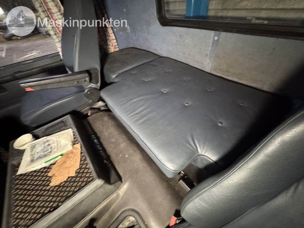 Camión forestal Volvo F 16: foto 50