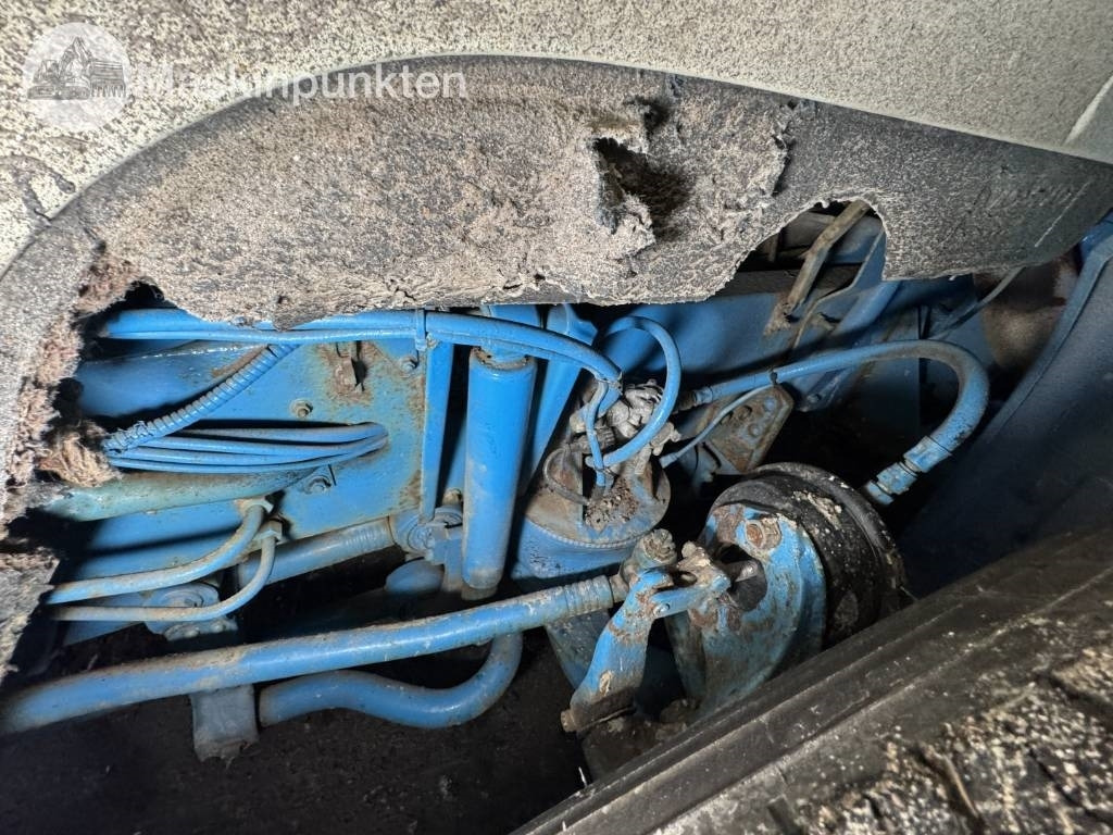 Camión forestal Volvo F 16: foto 8