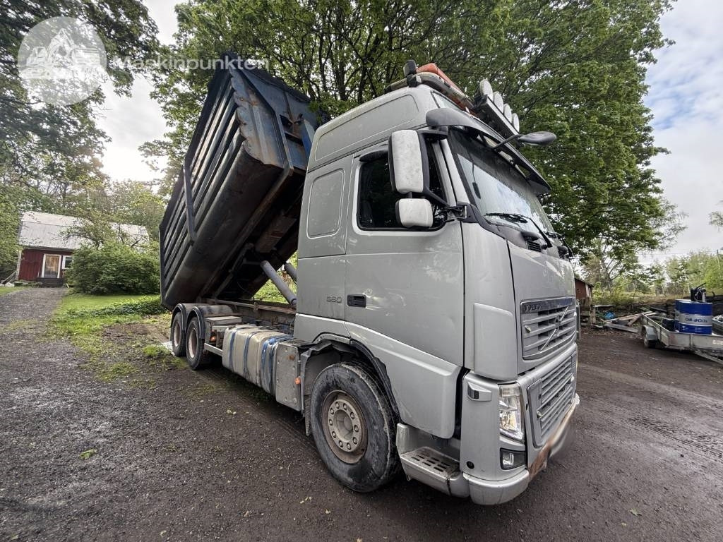 Volvo FH 16 660 - Camión multibasculante: foto 1 Volvo FH 16 660 - Camión multibasculante: foto 1