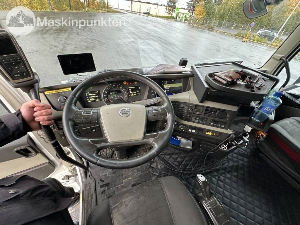 Camión caja cerrada Volvo FH 500: foto 17 Camión caja cerrada Volvo FH 500: foto 17