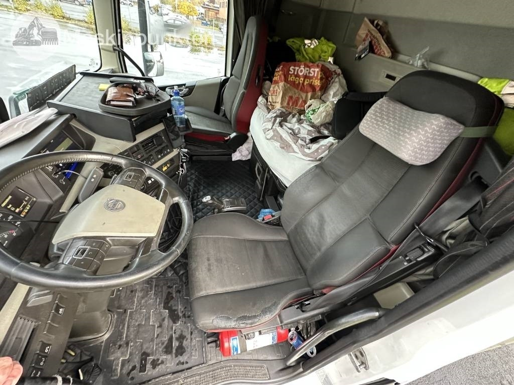 Camión caja cerrada Volvo FH 500: foto 12 Camión caja cerrada Volvo FH 500: foto 12