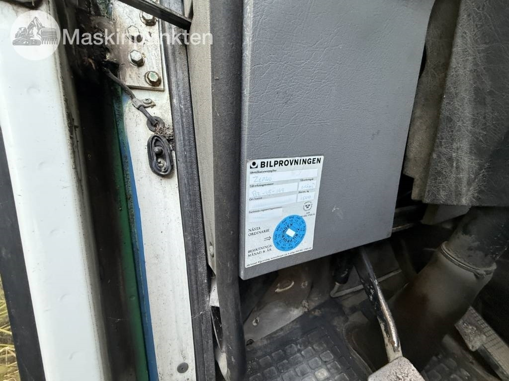 Camión volquete Volvo FL 611: foto 46