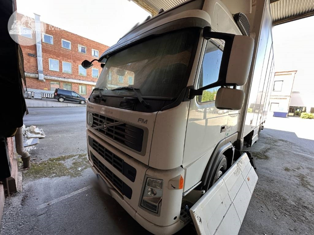 Volvo FM 300  - Camión caja cerrada: foto 4 Volvo FM 300  - Camión caja cerrada: foto 4