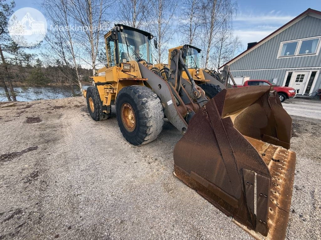 Volvo L 120 C - Cargadora de ruedas: foto 1 Volvo L 120 C - Cargadora de ruedas: foto 1