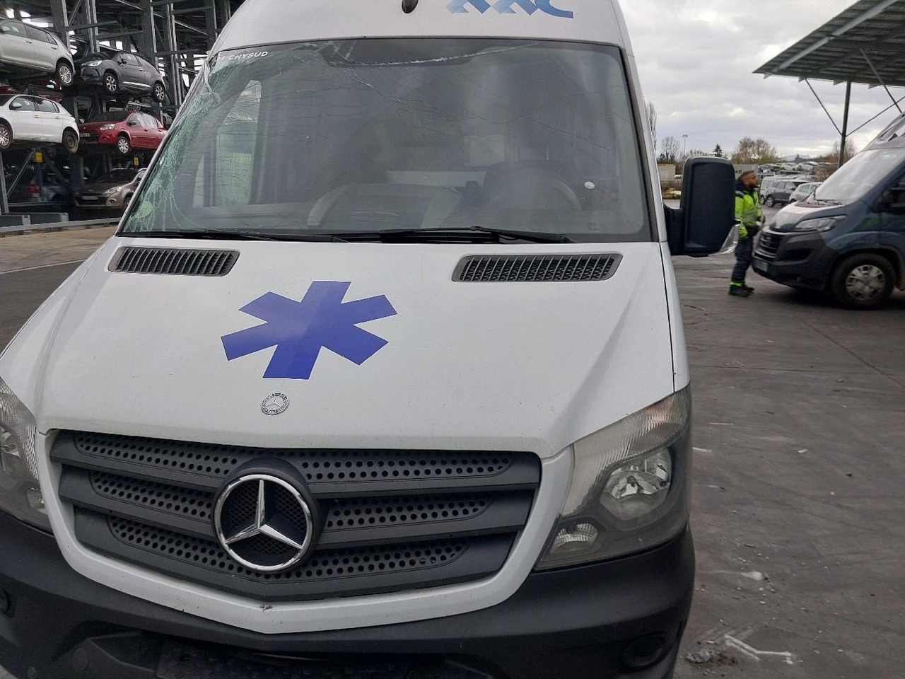 MERCEDES SPRINTER II 313 2.2 CDI 130 - Ambulancia: foto 1 MERCEDES SPRINTER II 313 2.2 CDI 130 - Ambulancia: foto 1