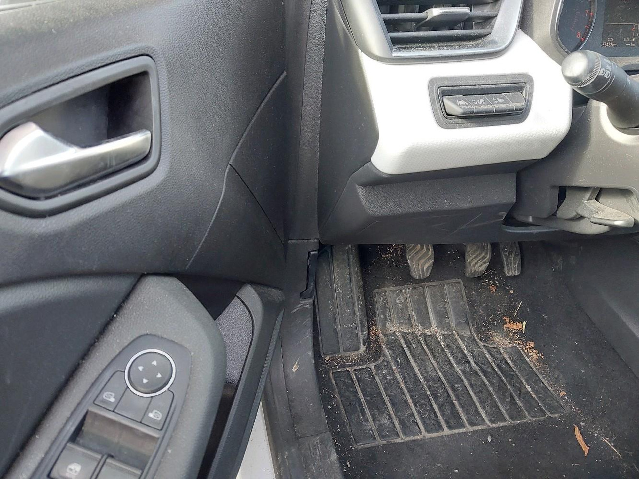 Coche RENAULT CLIO V 1.0 TCE 90 EVOLUTION: foto 19 Coche RENAULT CLIO V 1.0 TCE 90 EVOLUTION: foto 19