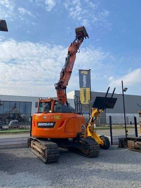 Doosan DX140LCR-5 - Excavadora de cadenas: foto 1 Doosan DX140LCR-5 - Excavadora de cadenas: foto 1