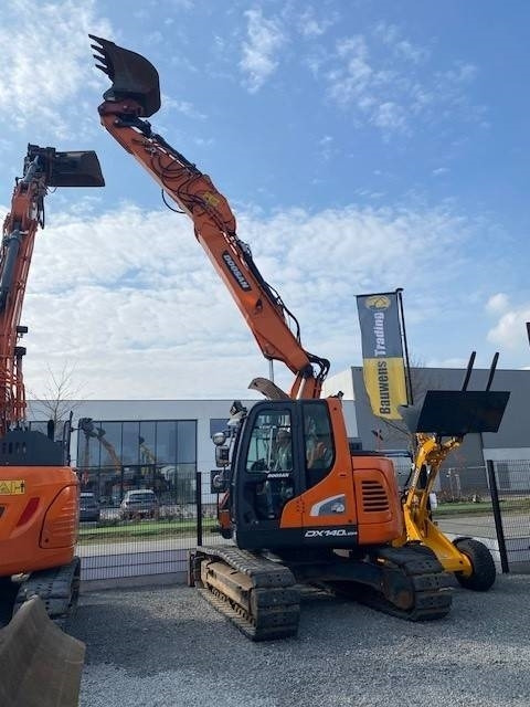 Doosan DX140LCR-5 - Excavadora de cadenas: foto 2 Doosan DX140LCR-5 - Excavadora de cadenas: foto 2