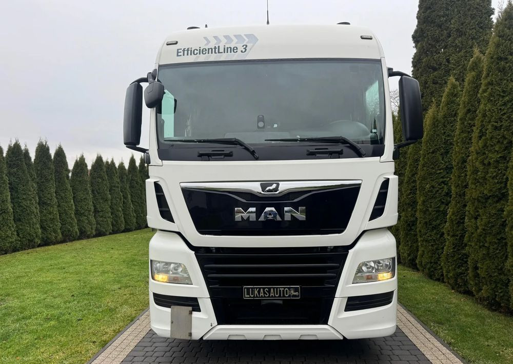 MAN TGX 18.470 - Cabeza tractora: foto 2 MAN TGX 18.470 - Cabeza tractora: foto 2
