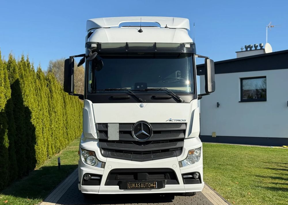 Mercedes-Benz ACTROS 1845 - Cabeza tractora: foto 2 Mercedes-Benz ACTROS 1845 - Cabeza tractora: foto 2