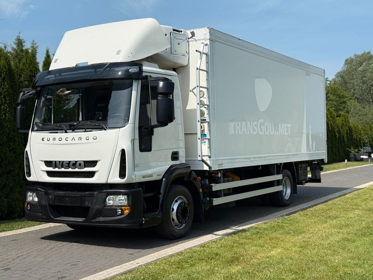 Iveco EUROCARGO 12T E22 CARRIER SUPRA 850 MT - Camión frigorífico: foto 1 Iveco EUROCARGO 12T E22 CARRIER SUPRA 850 MT - Camión frigorífico: foto 1