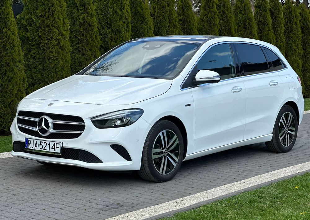 Mercedes-Benz Klasa B - Sedan: foto 1 Mercedes-Benz Klasa B - Sedan: foto 1