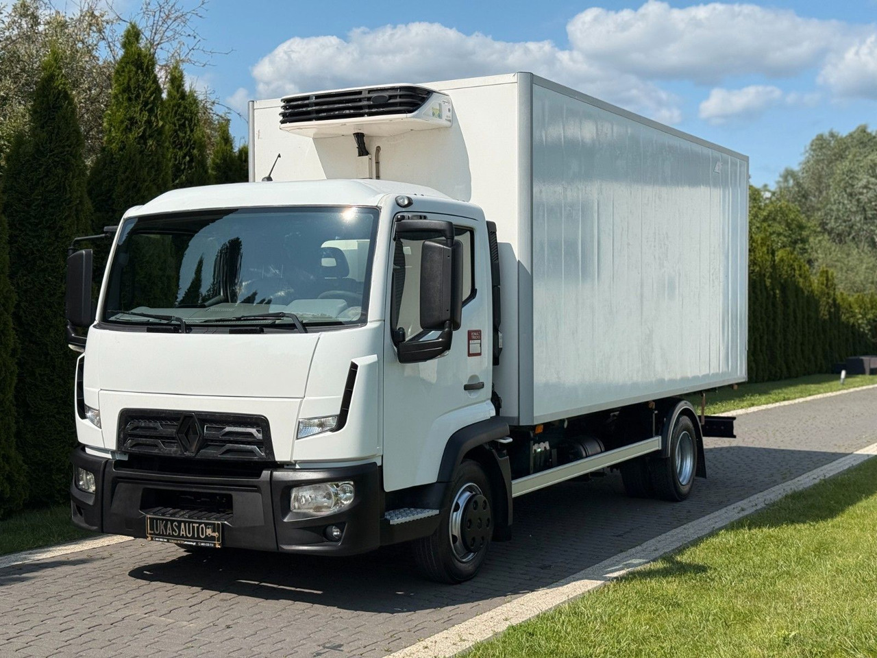 Renault D7.5 MANUAL LAMBERET CARRIER XARIOS 350 - Camión frigorífico: foto 1 Renault D7.5 MANUAL LAMBERET CARRIER XARIOS 350 - Camión frigorífico: foto 1