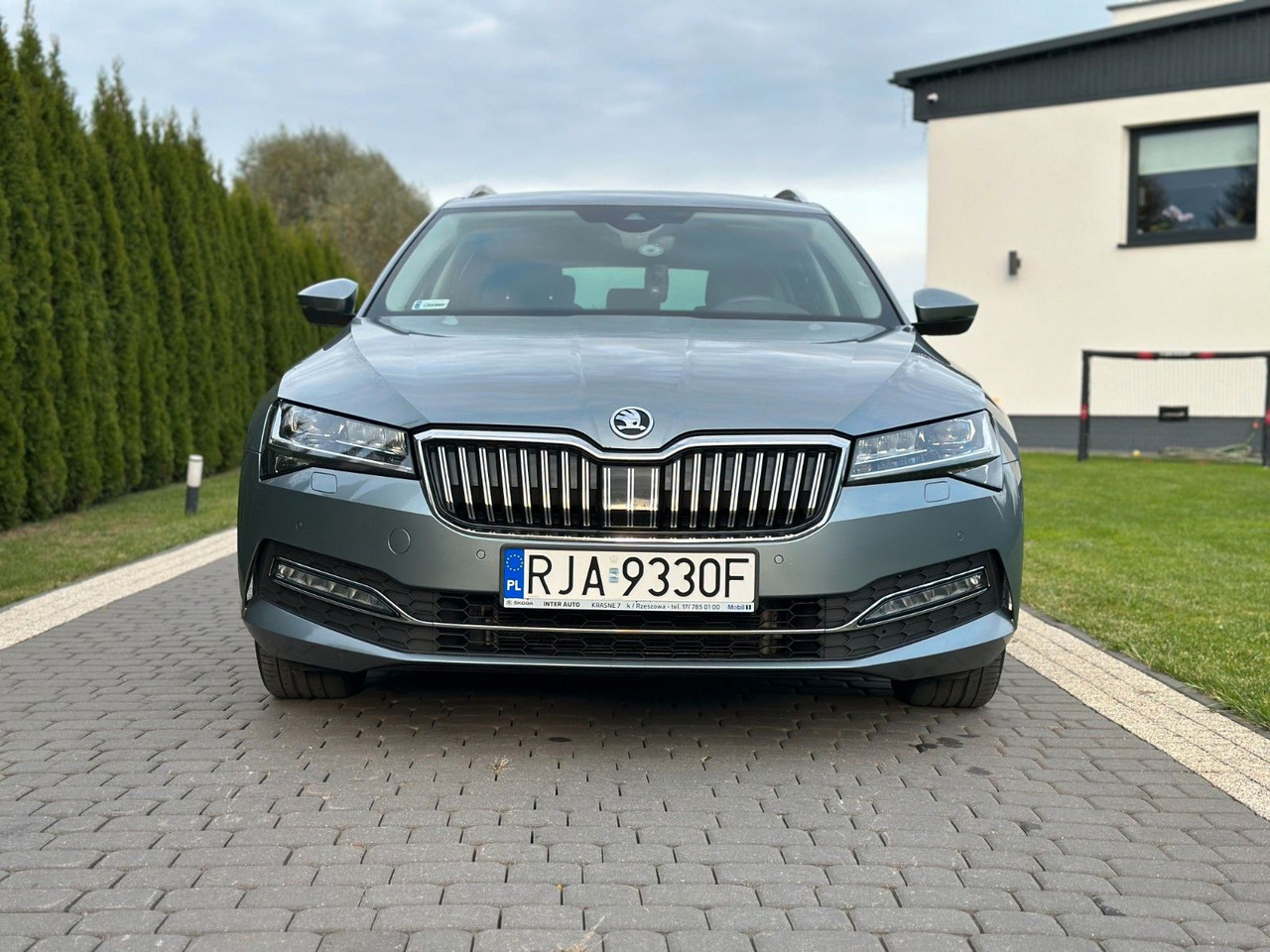Skoda Superb 2.0 TDI SCR 147kW DSG STYLE COMBI - Coche: foto 2 Skoda Superb 2.0 TDI SCR 147kW DSG STYLE COMBI - Coche: foto 2