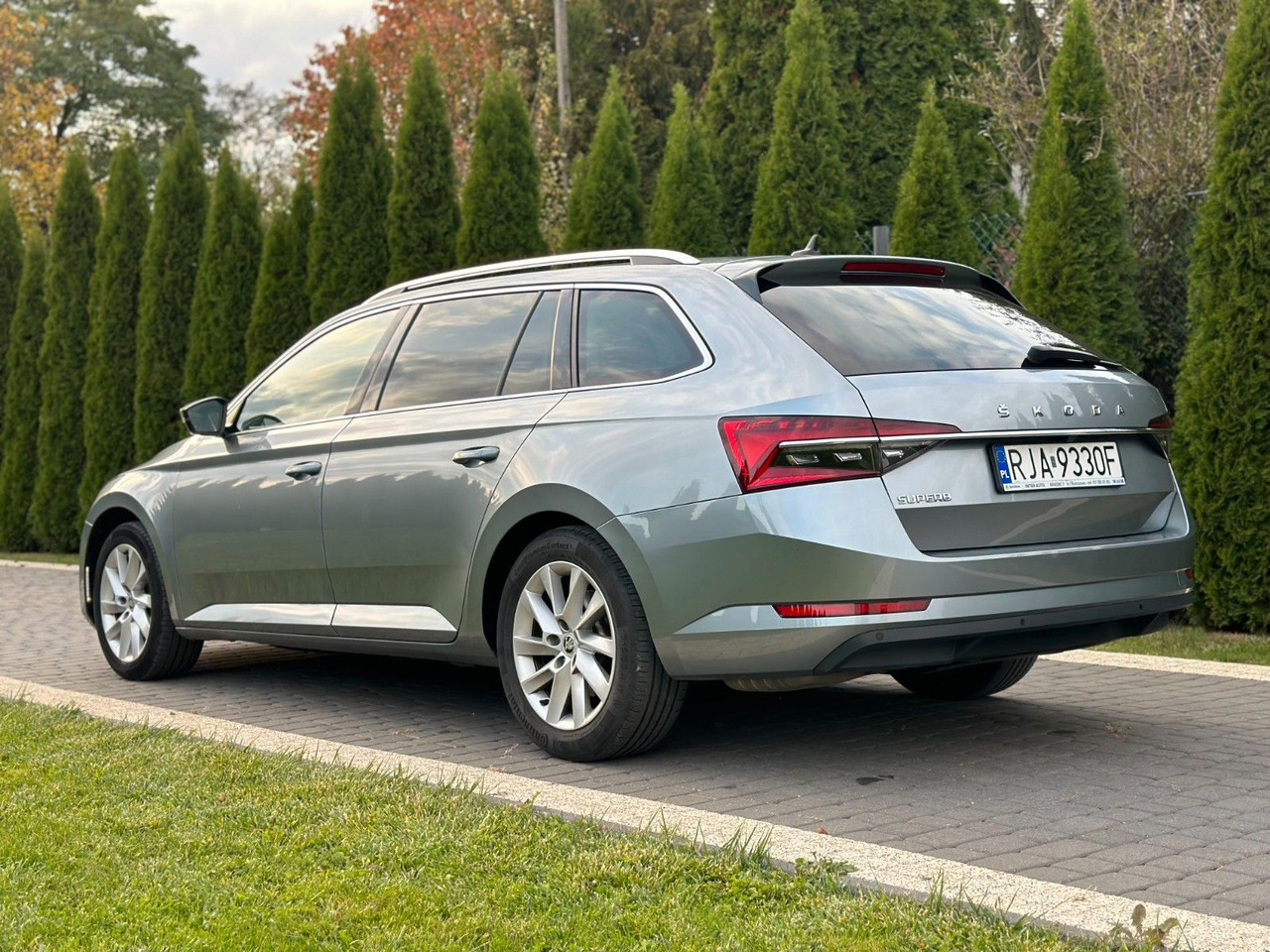 Skoda Superb 2.0 TDI SCR 147kW DSG STYLE COMBI - Coche: foto 5 Skoda Superb 2.0 TDI SCR 147kW DSG STYLE COMBI - Coche: foto 5