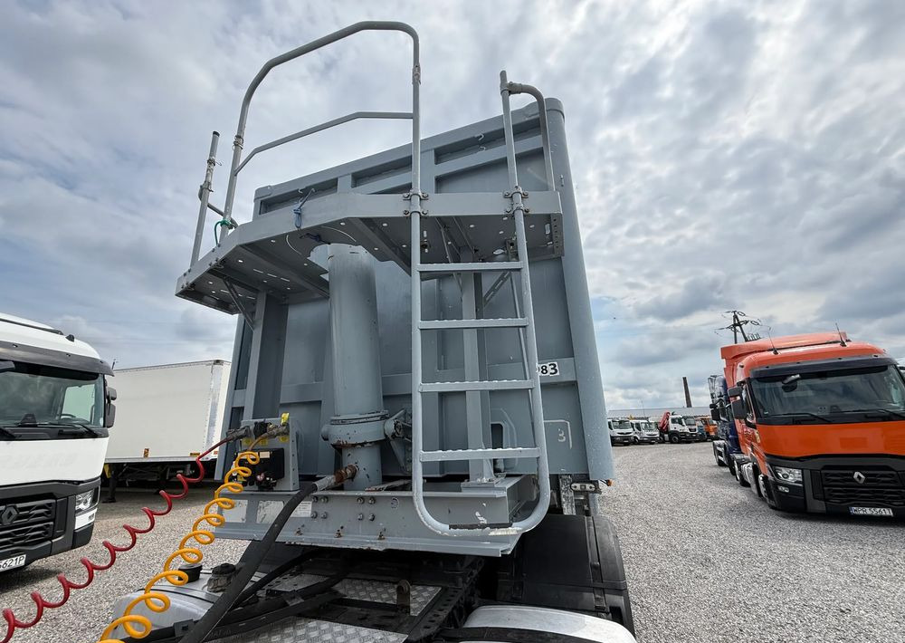 Stas 51 m3 OSIE MERCEDES PODNOSZONA OŚ - Semirremolque volquete: foto 2 Stas 51 m3 OSIE MERCEDES PODNOSZONA OŚ - Semirremolque volquete: foto 2