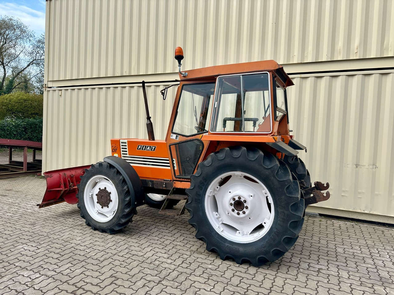 Fiat 780 DT 4x4/Deutsche Zulassung/Bereifung 90% - Tractor: foto 3 Fiat 780 DT 4x4/Deutsche Zulassung/Bereifung 90% - Tractor: foto 3