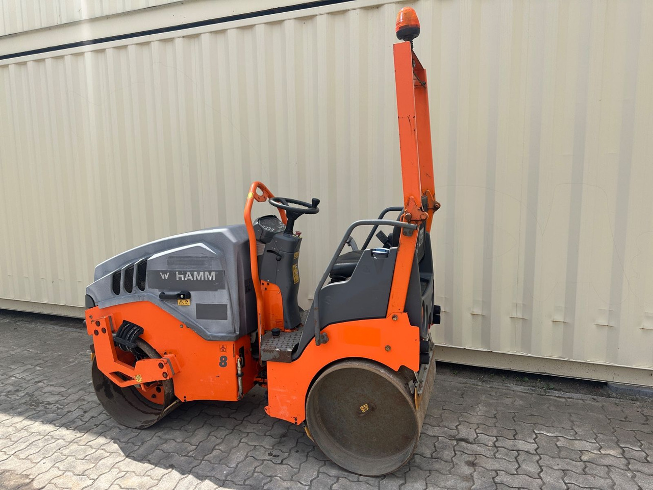 Hamm HD8VV / 2016 BJ / 817 H / 1.580 KG - Apisonadora de asfalto: foto 3 Hamm HD8VV / 2016 BJ / 817 H / 1.580 KG - Apisonadora de asfalto: foto 3