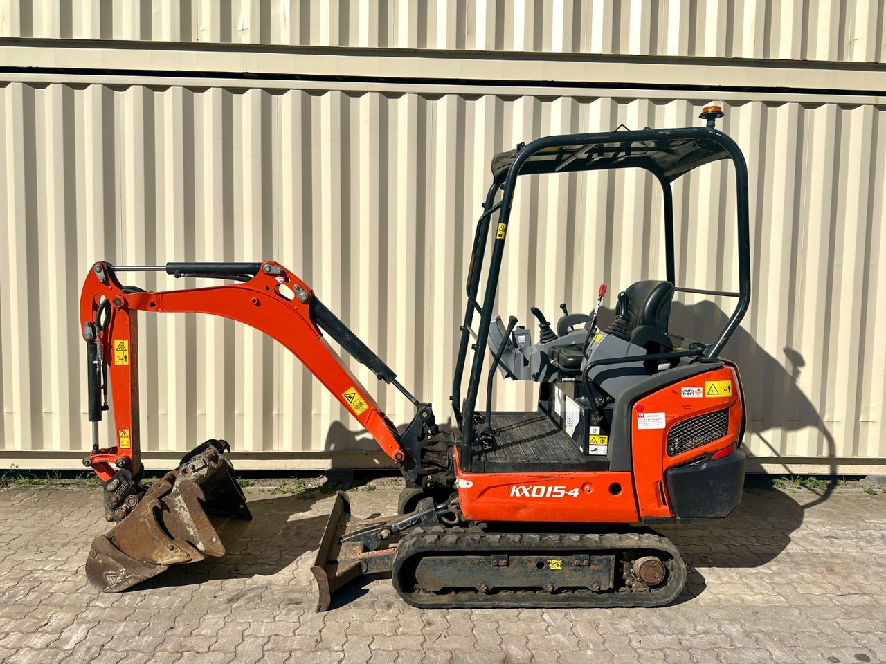 Kubota KX015-4 / 1.077 H / 4 x Löffel - Miniexcavadora: foto 2 Kubota KX015-4 / 1.077 H / 4 x Löffel - Miniexcavadora: foto 2