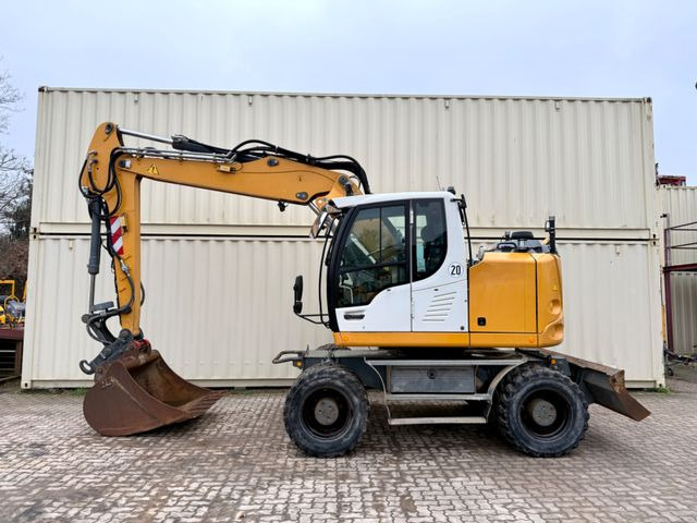 Liebherr A914 Compact / 2017 BJ / 9.979 H / OilQuick - Excavadora de ruedas: foto 2 Liebherr A914 Compact / 2017 BJ / 9.979 H / OilQuick - Excavadora de ruedas: foto 2