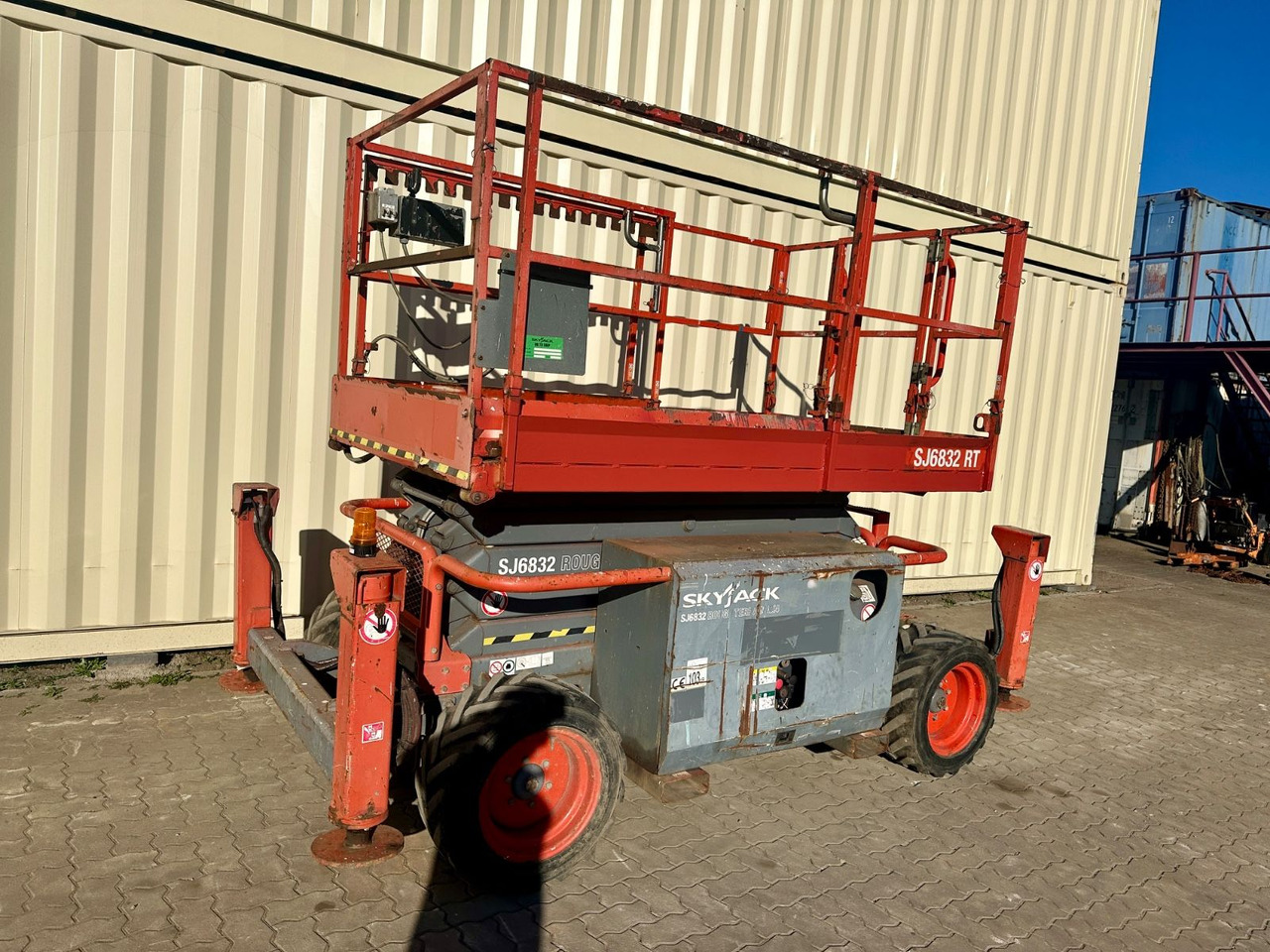 Skyjack SJ6832RT 4x4 Diesel, 11.8 Meter - Camión con plataforma elevadora: foto 4 Skyjack SJ6832RT 4x4 Diesel, 11.8 Meter - Camión con plataforma elevadora: foto 4