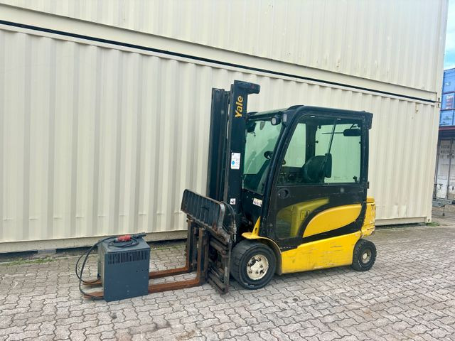 Yale ERP30VL / Seitenschieber + Zinkenverstellung - Carretilla elevadora eléctrica: foto 1 Yale ERP30VL / Seitenschieber + Zinkenverstellung - Carretilla elevadora eléctrica: foto 1
