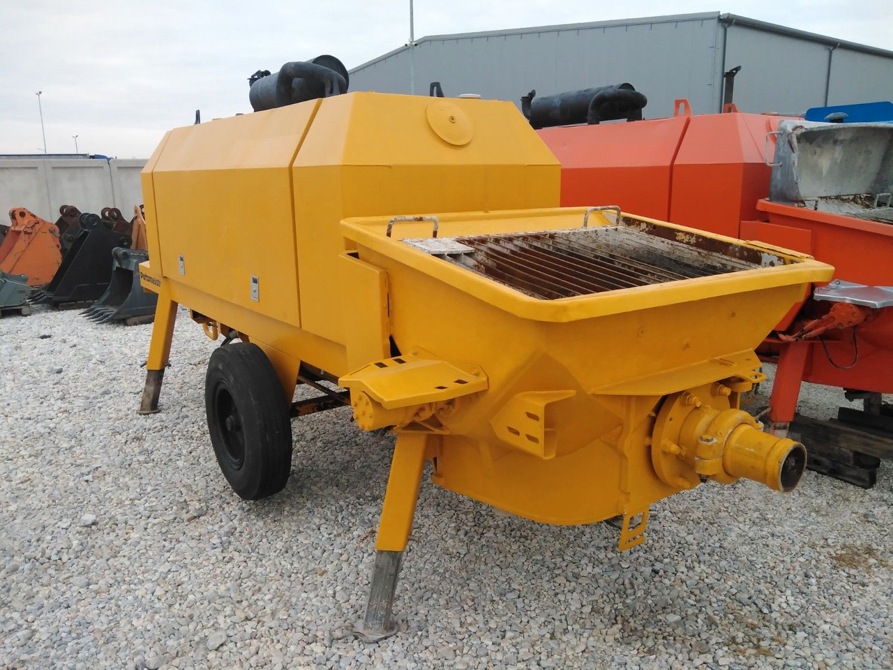 PUTZMEISTER BSA 1407 D - Bomba de hormigon estacionaria: foto 5 PUTZMEISTER BSA 1407 D - Bomba de hormigon estacionaria: foto 5