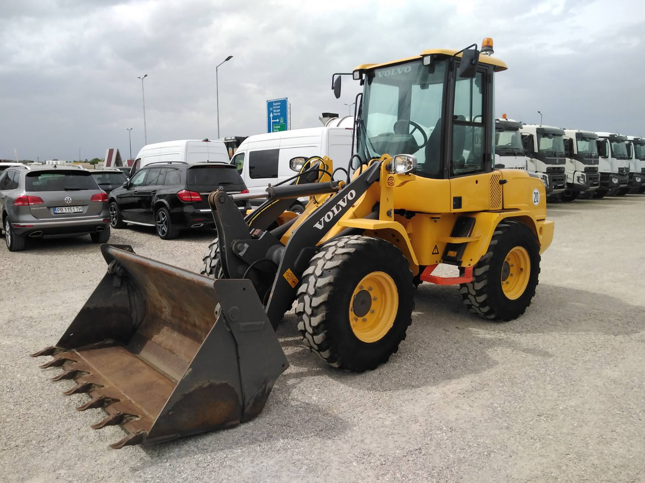VOLVO L30G - Cargadora de ruedas: foto 3 VOLVO L30G - Cargadora de ruedas: foto 3