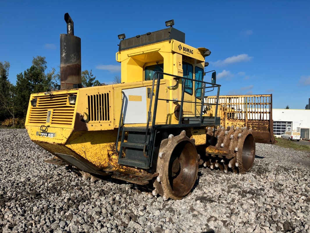 BOMAG DE BC 772 RB-2  Stage IIIa/Tier 3 - Compactador: foto 4 BOMAG DE BC 772 RB-2  Stage IIIa/Tier 3 - Compactador: foto 4