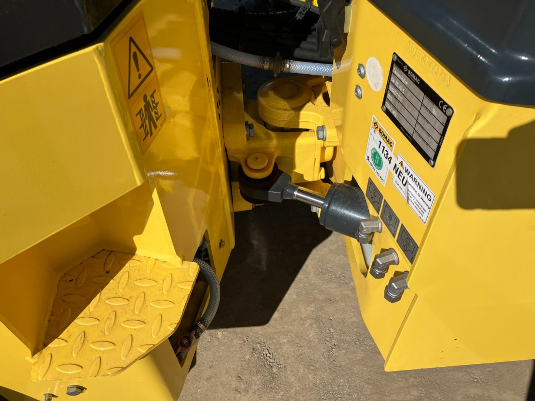 Rodillo nuevo BOMAG DE BW 120 AD-5 Stage V/Tier 4f: foto 18