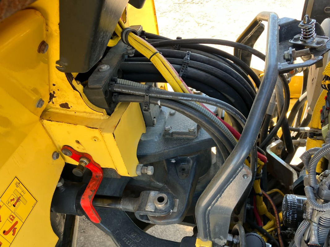 BOMAG DE BW 161 AD-5 Stage IIIb/Tier 4i - Apisonadora de asfalto: foto 5 BOMAG DE BW 161 AD-5 Stage IIIb/Tier 4i - Apisonadora de asfalto: foto 5