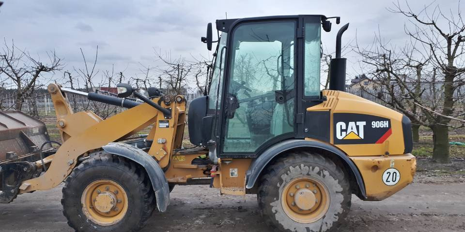 Ładowarka Caterpillar 906H widły + łyżka - Cargadora de ruedas: foto 1 Ładowarka Caterpillar 906H widły + łyżka - Cargadora de ruedas: foto 1