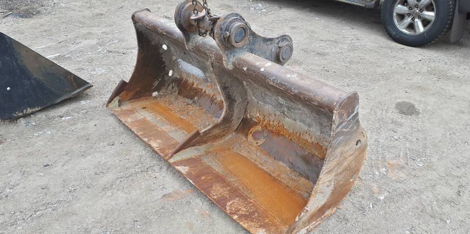 Łyżka skarpowa skarpówka 180cm do koparki sworzeń fi 80mm - Cazo para excavadora para Maquinaria de construcción: foto 4 Łyżka skarpowa skarpówka 180cm do koparki sworzeń fi 80mm - Cazo para excavadora para Maquinaria de construcción: foto 4