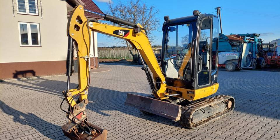 Minikoparka Caterpillar CAT 302.7D CR - Excavadora de cadenas: foto 2 Minikoparka Caterpillar CAT 302.7D CR - Excavadora de cadenas: foto 2
