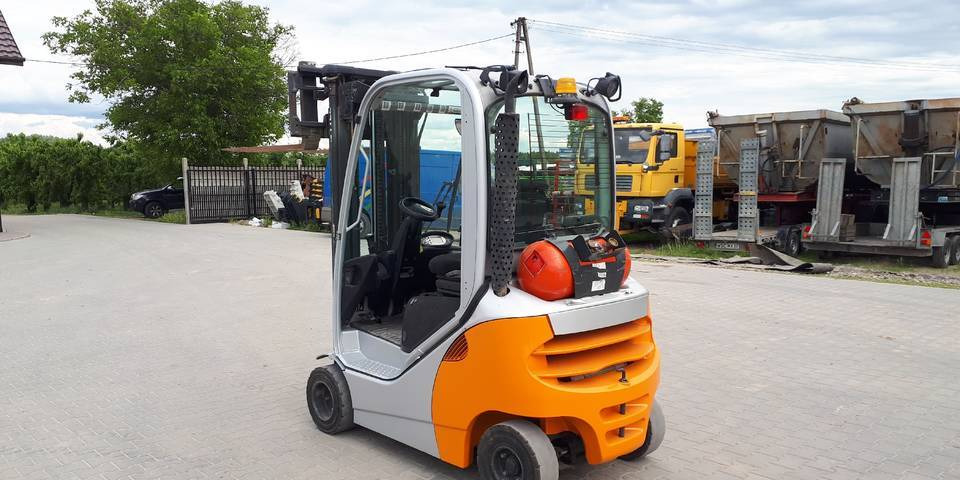 Wózek widłowy Still RX70-20 triplex przesuw - Carretilla elevadora de gas: foto 2 Wózek widłowy Still RX70-20 triplex przesuw - Carretilla elevadora de gas: foto 2