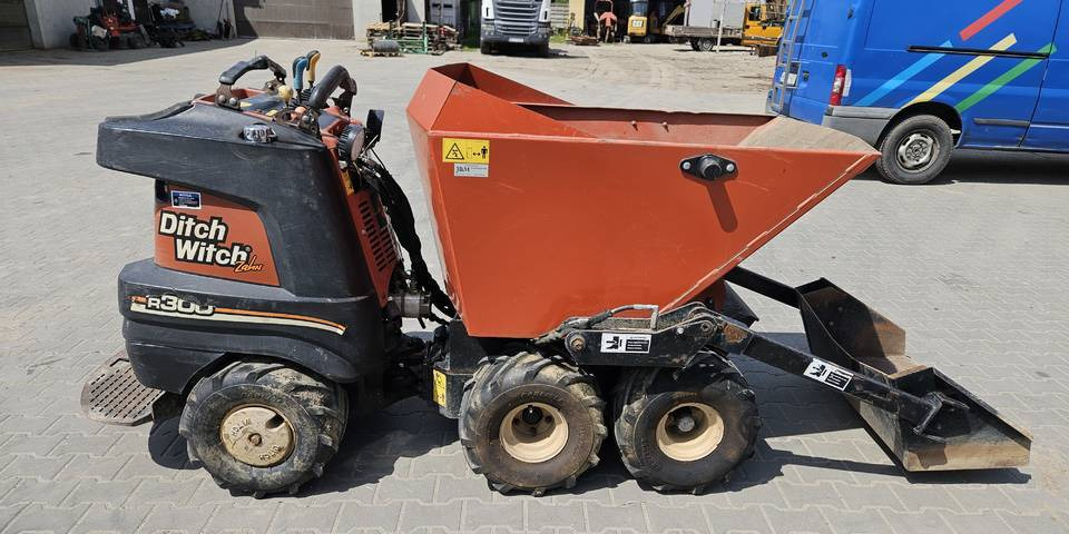 Wozidło samozaładowcze Ditch Witch R300 koparka łańcuchowa - Minidumper: foto 5 Wozidło samozaładowcze Ditch Witch R300 koparka łańcuchowa - Minidumper: foto 5