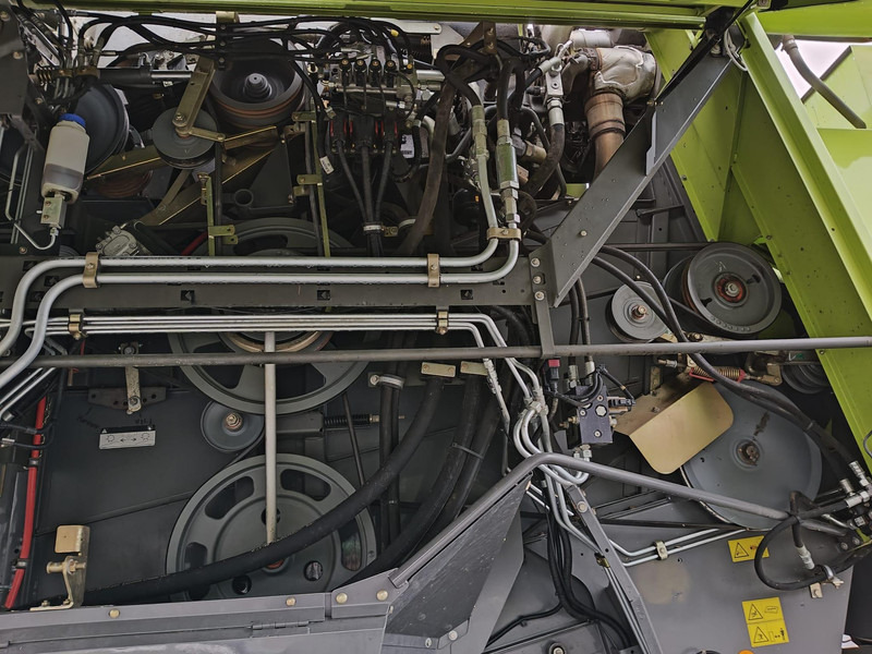 Cosechadora de granos Claas Lexion 670: foto 12