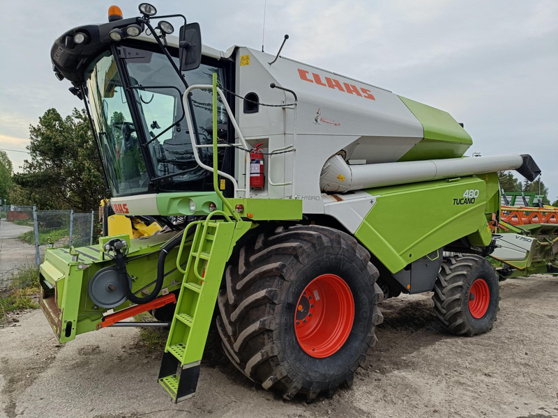 Claas Tucano 480 V750 - Cosechadora de granos: foto 1 Claas Tucano 480 V750 - Cosechadora de granos: foto 1
