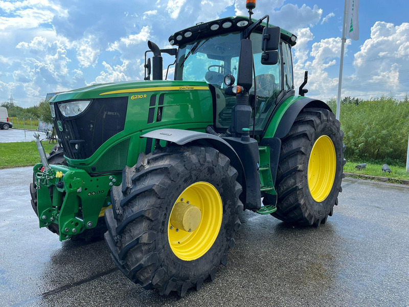 John Deere 6230R - Tractor: foto 1 John Deere 6230R - Tractor: foto 1