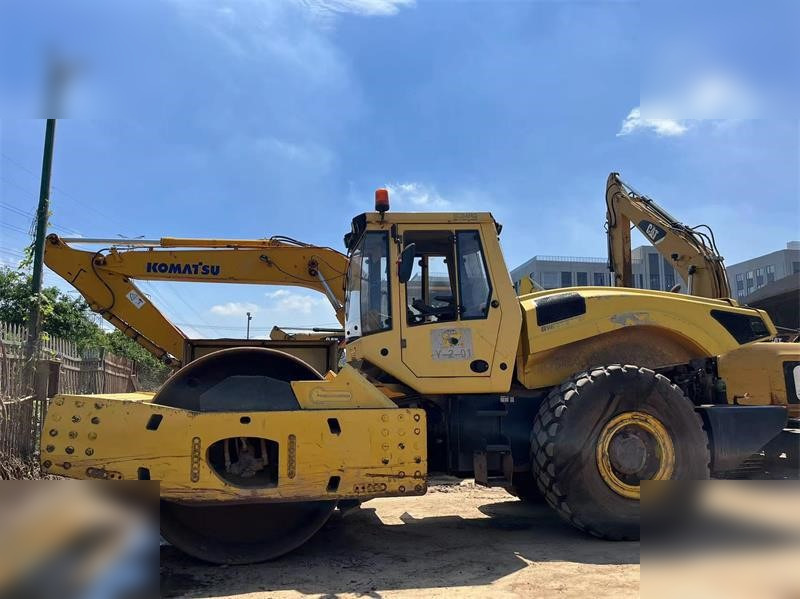 BOMAG BW226DH-4 - Rodillo: foto 1 BOMAG BW226DH-4 - Rodillo: foto 1