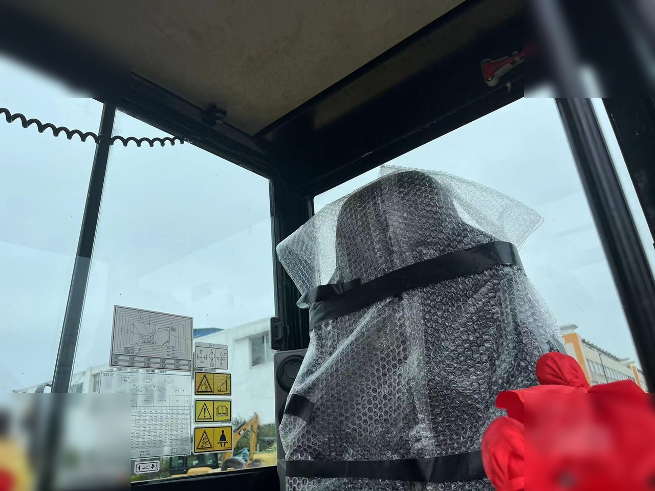 Miniexcavadora CATERPILLAR 305.5E2: foto 7