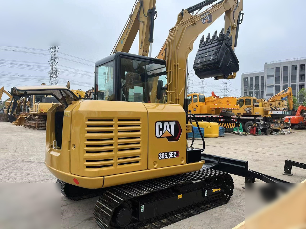 CATERPILLAR 305.5E2 - Miniexcavadora: foto 2 CATERPILLAR 305.5E2 - Miniexcavadora: foto 2