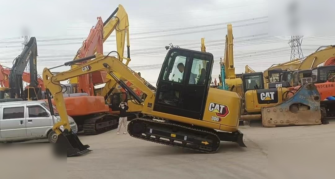 CATERPILLAR 306D - Excavadora de cadenas: foto 2 CATERPILLAR 306D - Excavadora de cadenas: foto 2