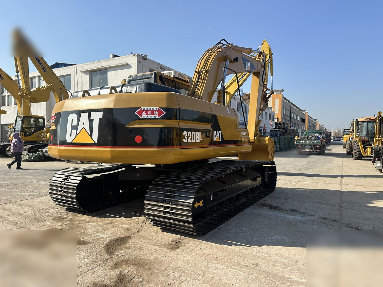 CATERPILLAR 320BL - Excavadora de cadenas: foto 3 CATERPILLAR 320BL - Excavadora de cadenas: foto 3