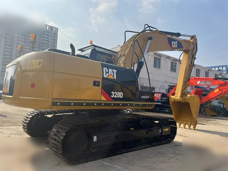 CATERPILLAR 320D - Excavadora de cadenas: foto 2 CATERPILLAR 320D - Excavadora de cadenas: foto 2