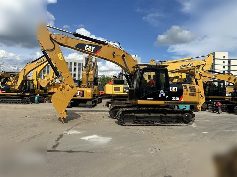 CATERPILLAR 320D - Excavadora de cadenas: foto 1 CATERPILLAR 320D - Excavadora de cadenas: foto 1