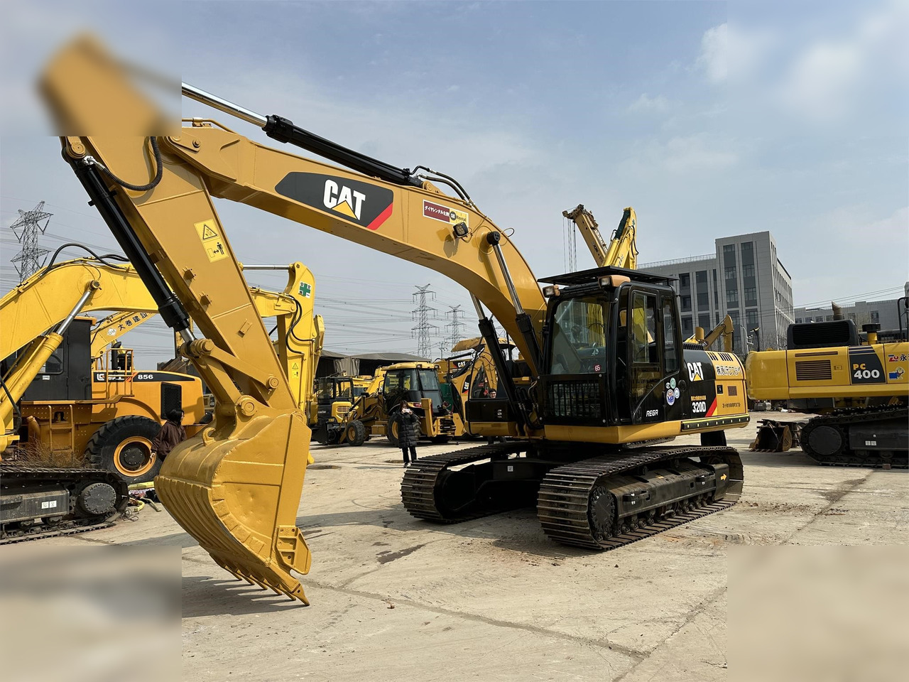 CATERPILLAR 320D - Excavadora de cadenas: foto 2 CATERPILLAR 320D - Excavadora de cadenas: foto 2