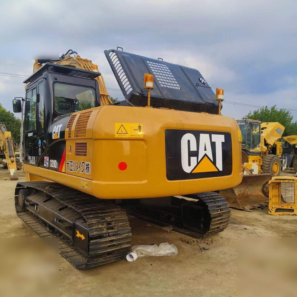 CATERPILLAR 320D2 - Excavadora de cadenas: foto 4 CATERPILLAR 320D2 - Excavadora de cadenas: foto 4
